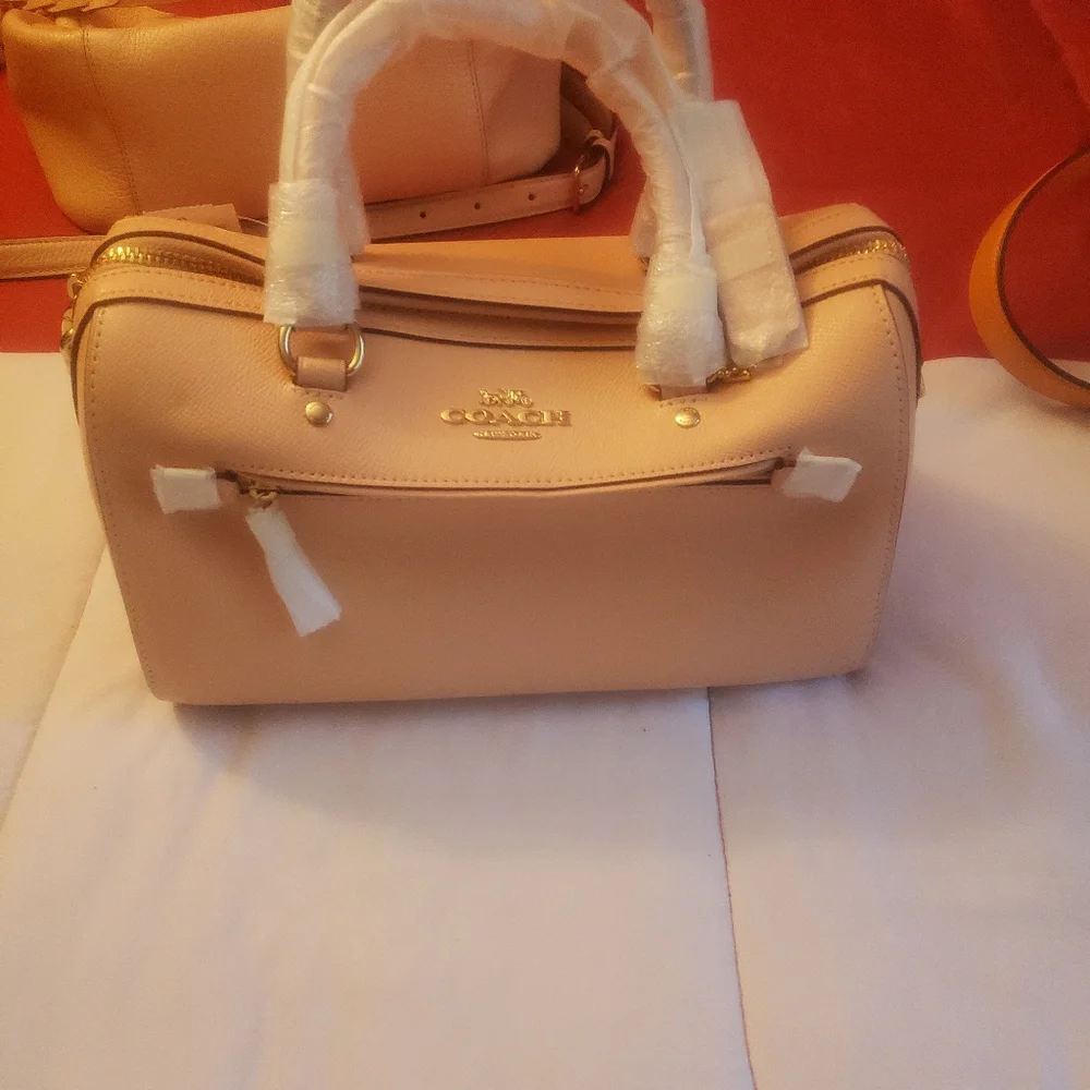 Peachy authentic - Picture 2 of 4